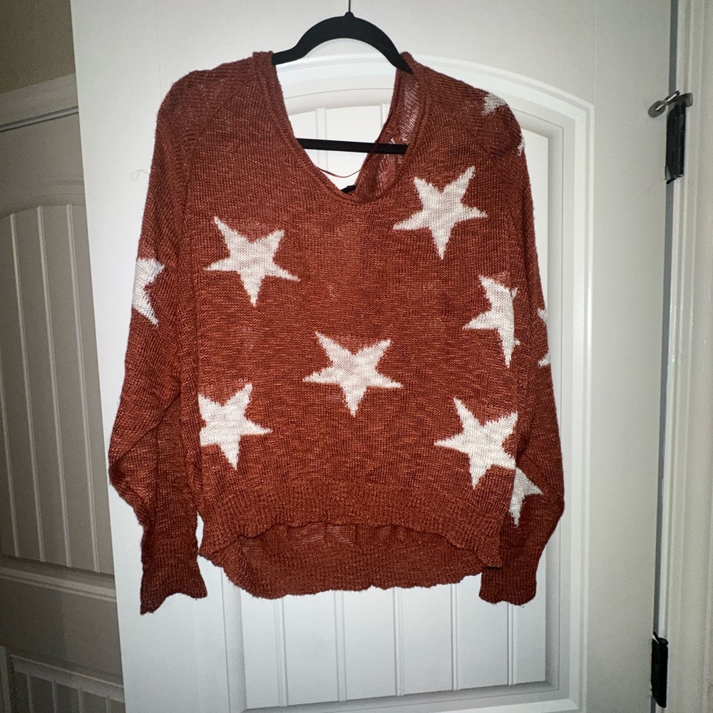 Rust Star Patterned V-Neck Sweater